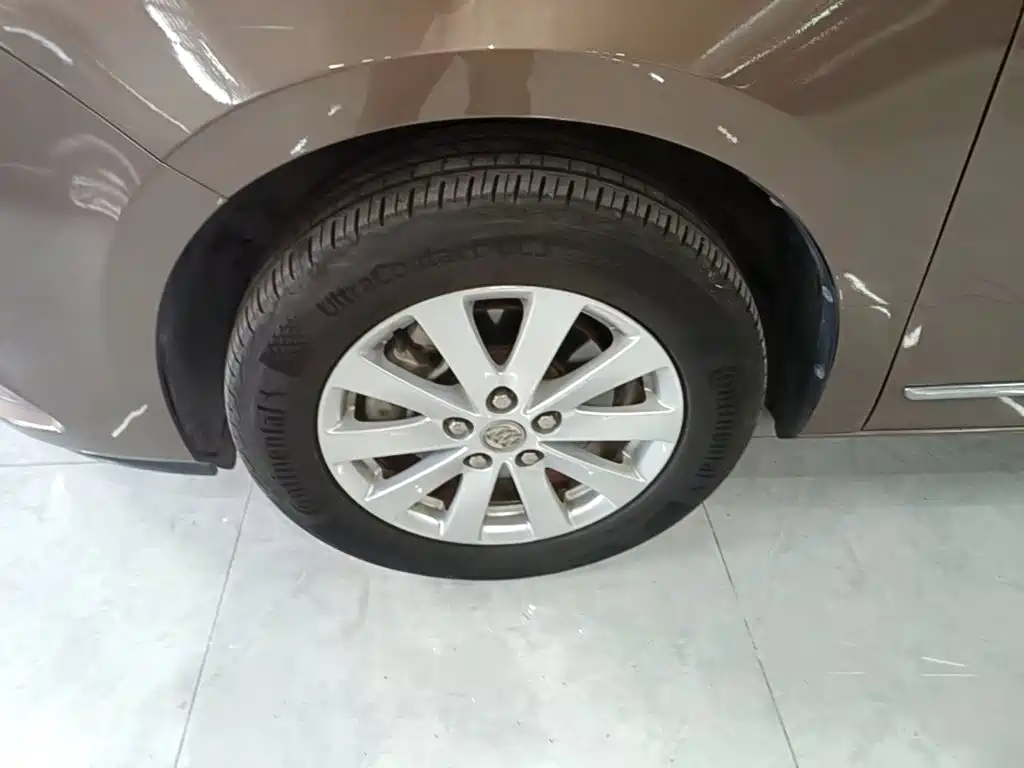 Buick GL8 — миниатюра 23