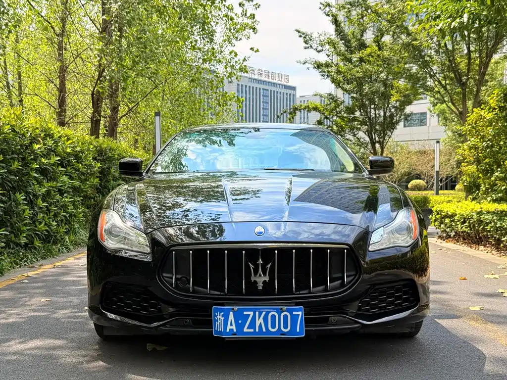 Maserati Quattroporte — миниатюра 2