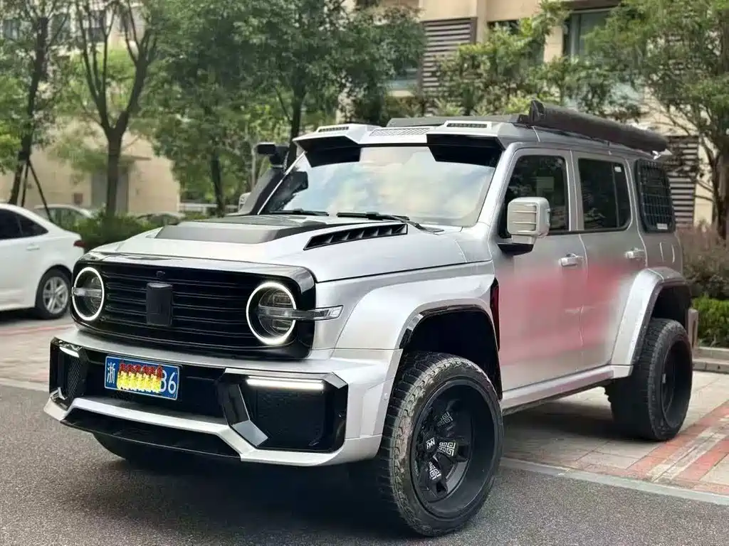 Tank Tank 300