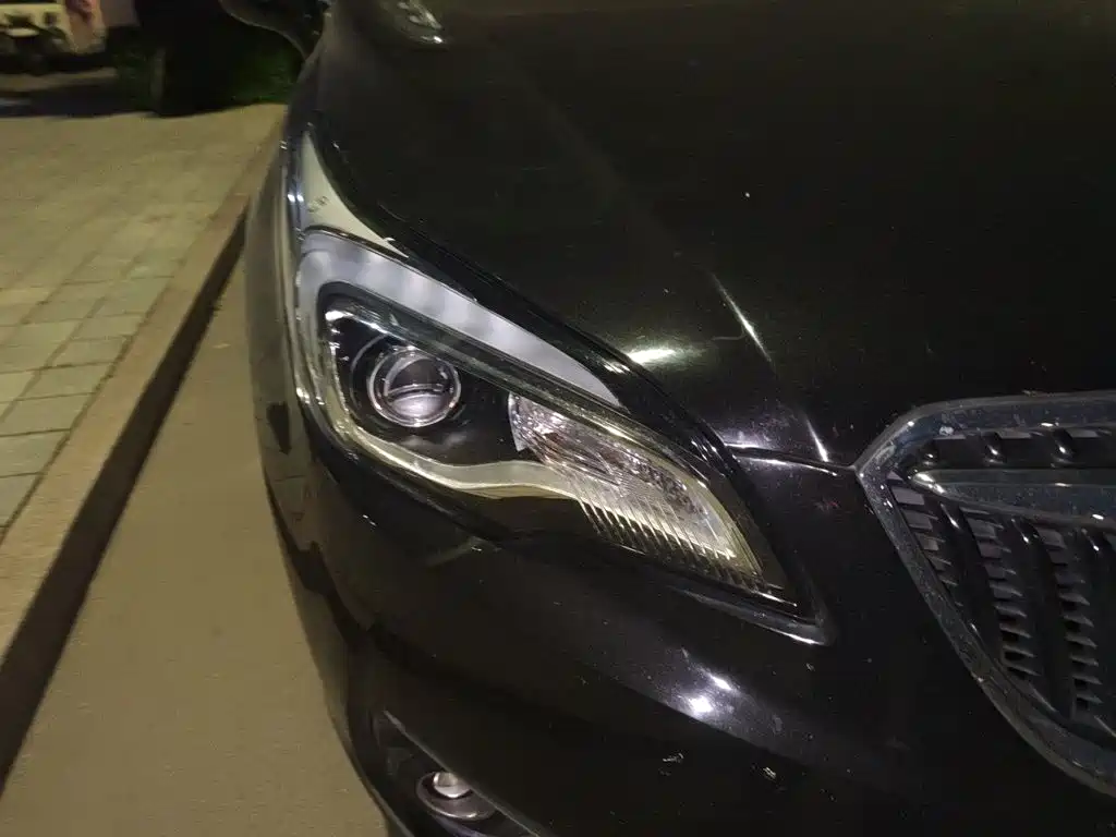 Buick Envision Plus — миниатюра 8
