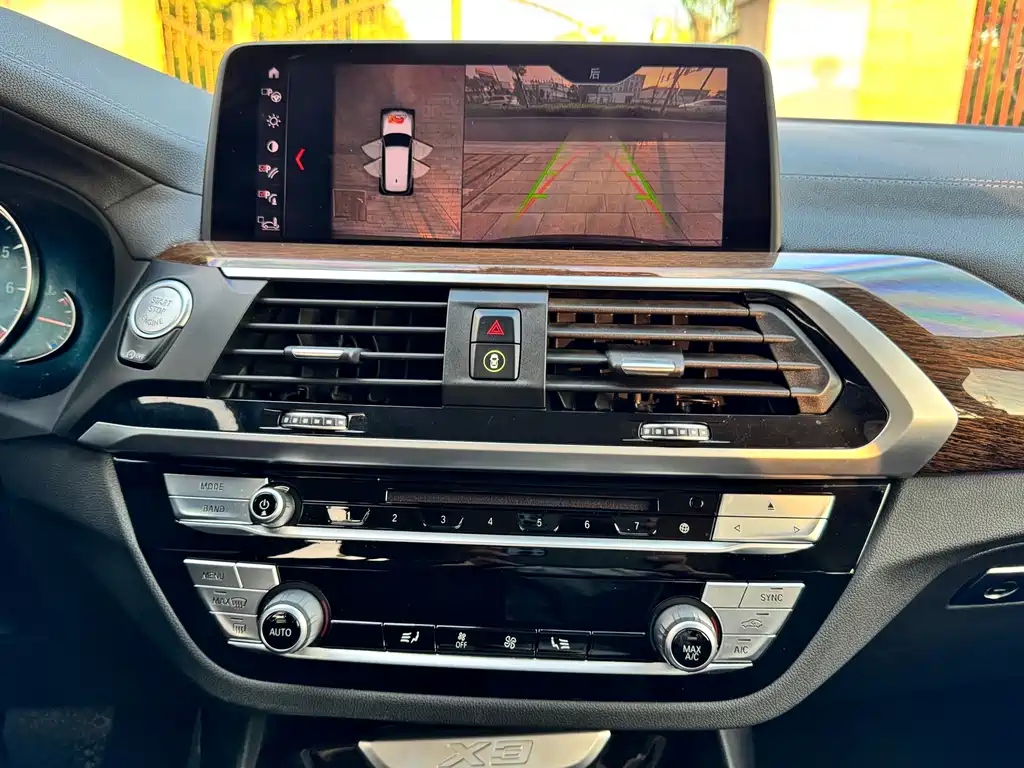 BMW X3 — миниатюра 15