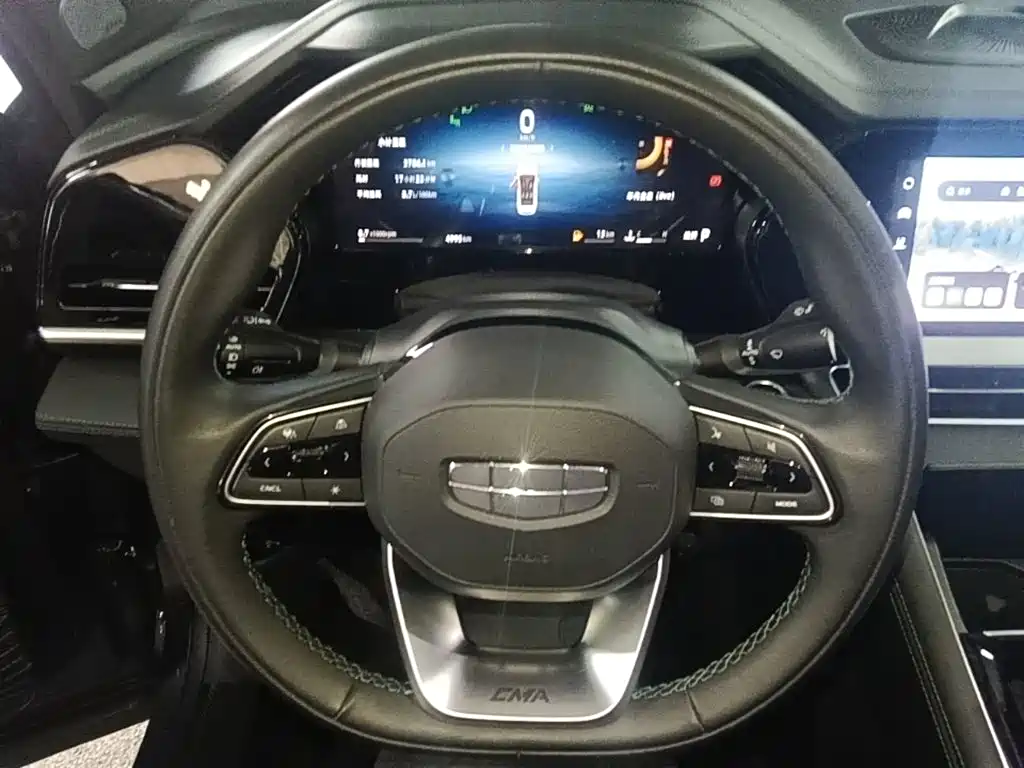 Geely Xingyue L — миниатюра 11