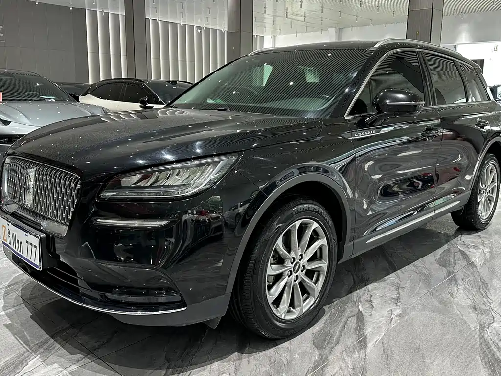 Lincoln Corsair 2021