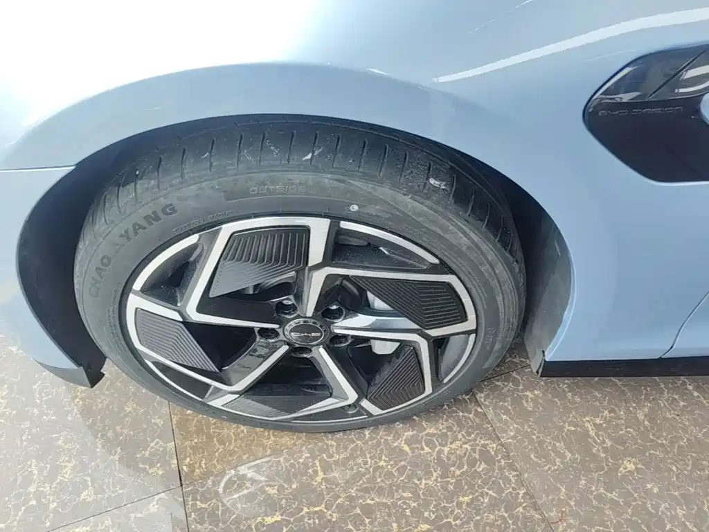 BYD Seal — миниатюра 23