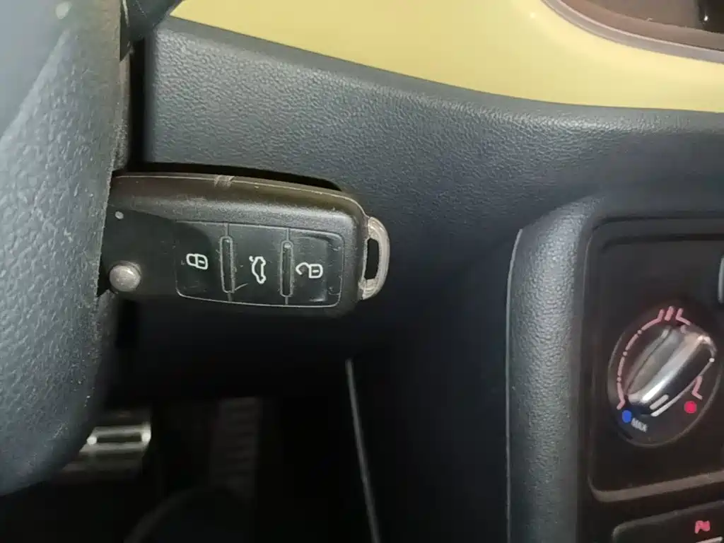 Volkswagen Beetle — миниатюра 9