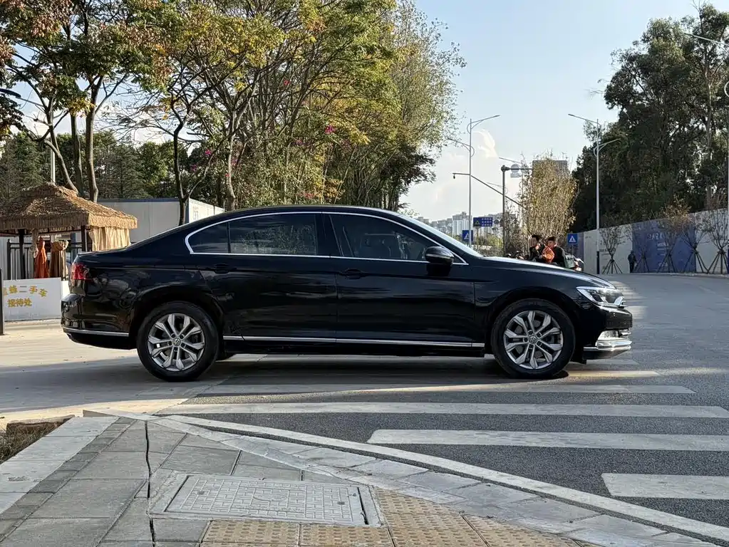 Volkswagen Magotan — миниатюра 4