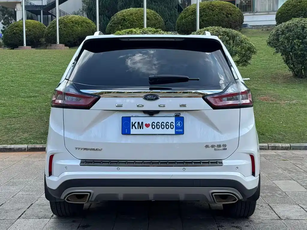 Ford Edge — миниатюра 5