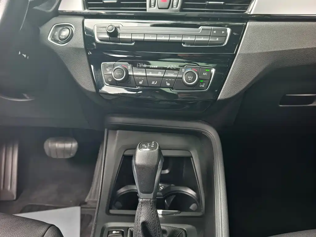 BMW X1 — миниатюра 12