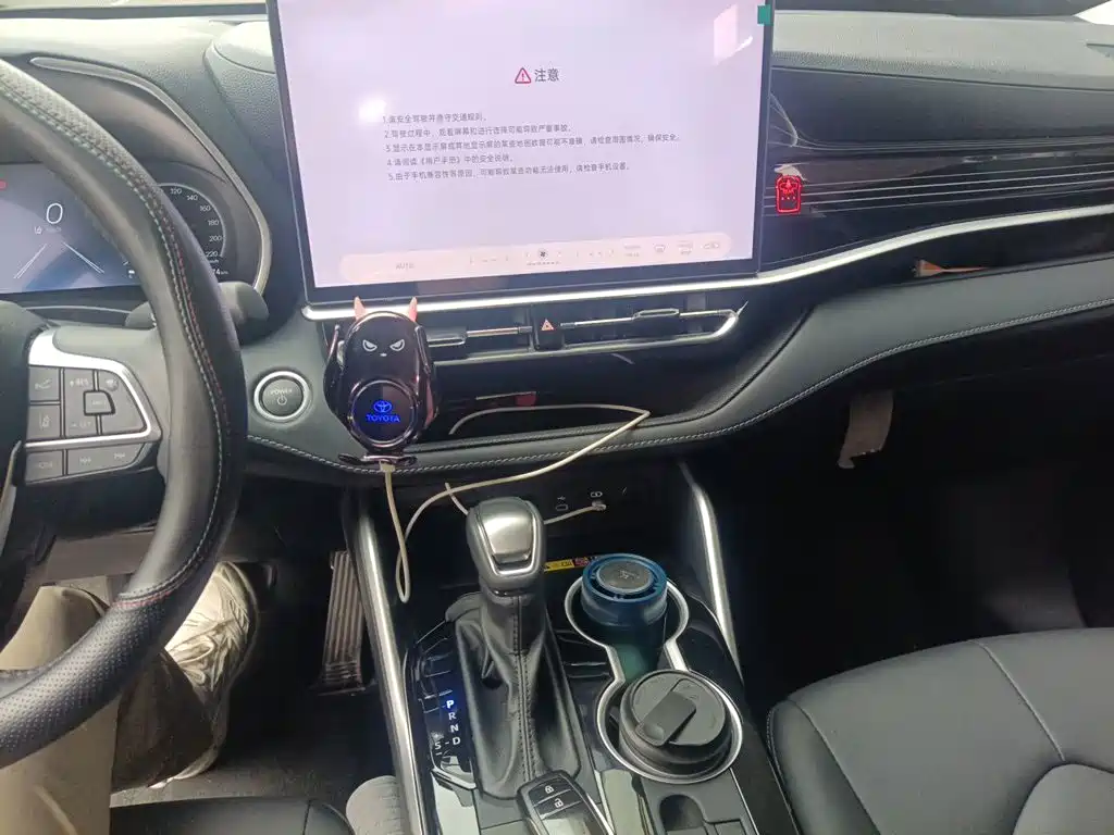 Toyota Highlander — миниатюра 14