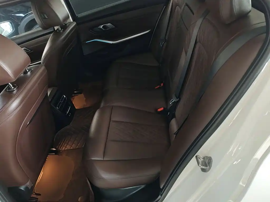 BMW 3 Series — миниатюра 17