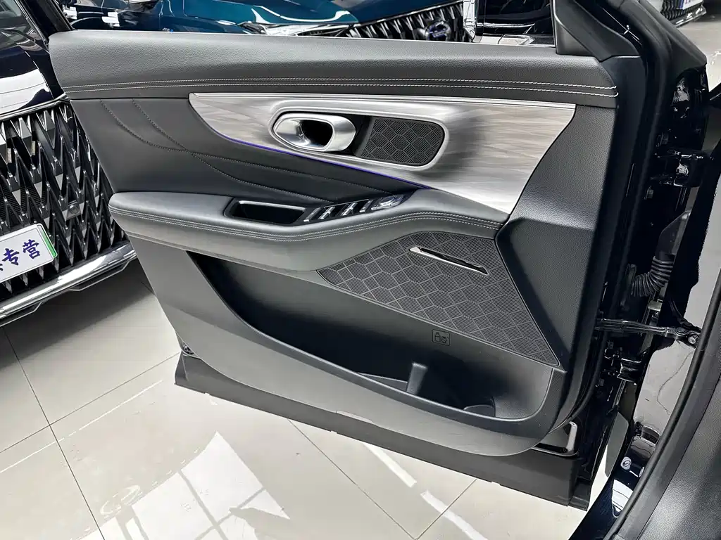 GAC Motor Trumpchi GS8 — миниатюра 11
