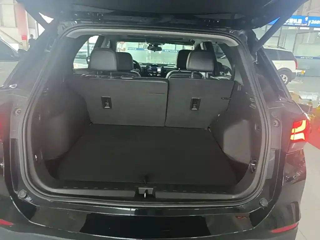 Chevrolet Equinox — миниатюра 19