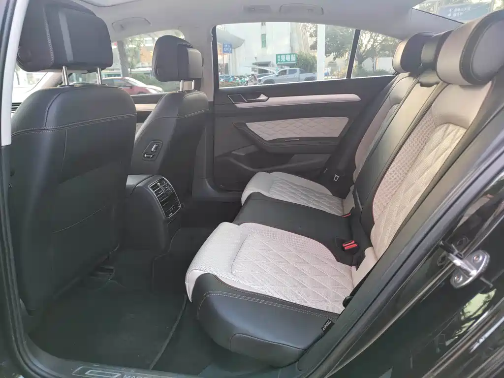 Volkswagen Magotan — миниатюра 5