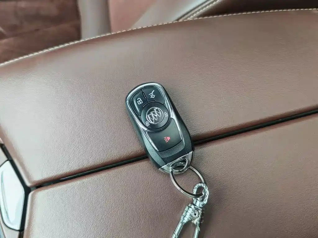 Buick Envision Plus — миниатюра 23