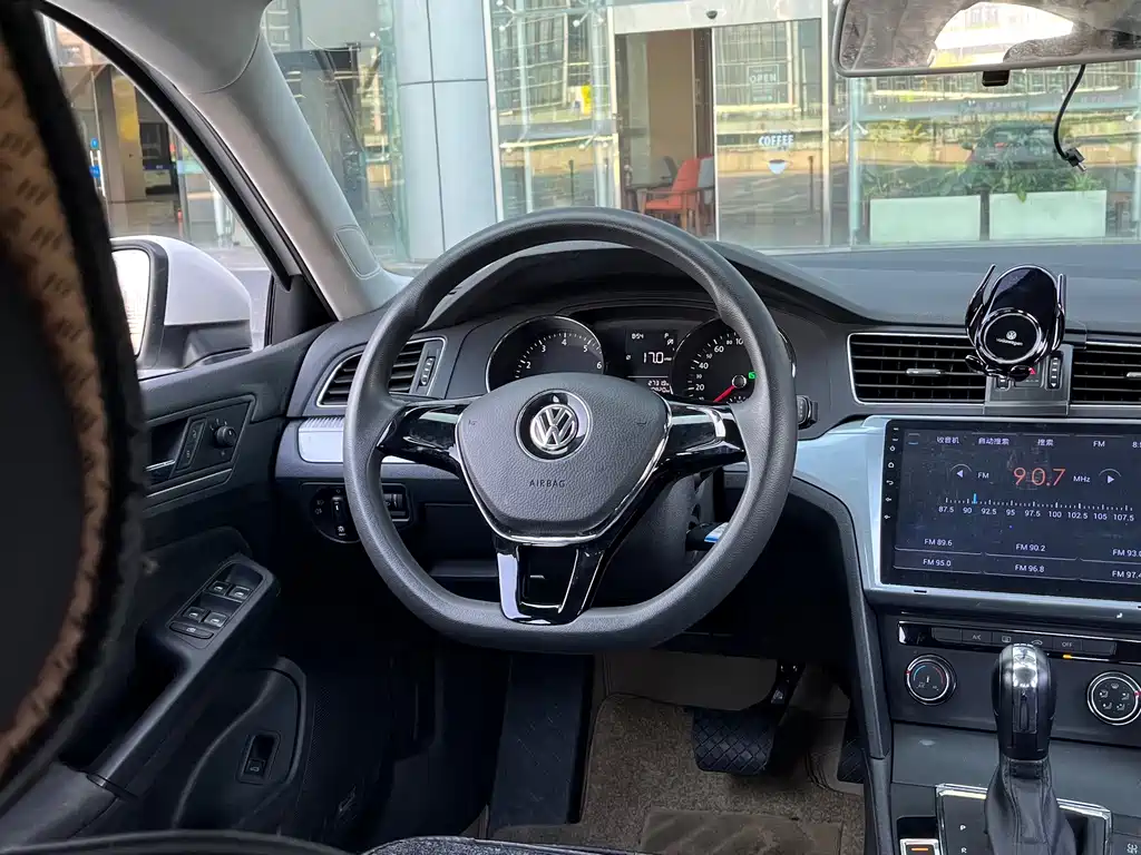 Volkswagen Lamando — миниатюра 16