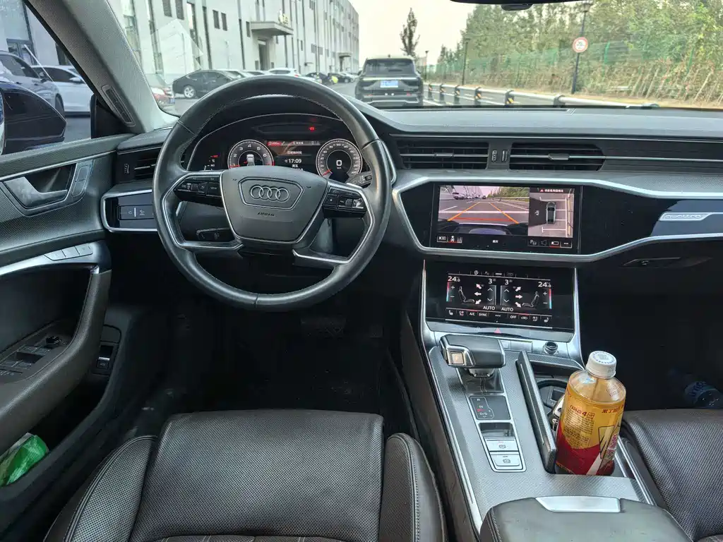 Audi A7L — миниатюра 6