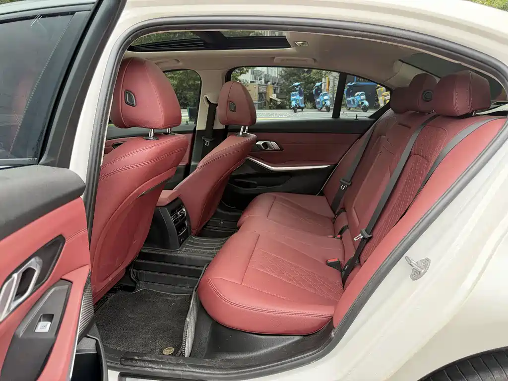 BMW i3 — миниатюра 11