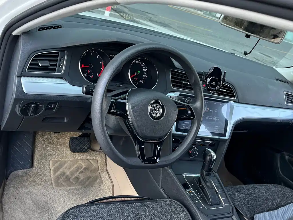 Volkswagen Lamando — миниатюра 11