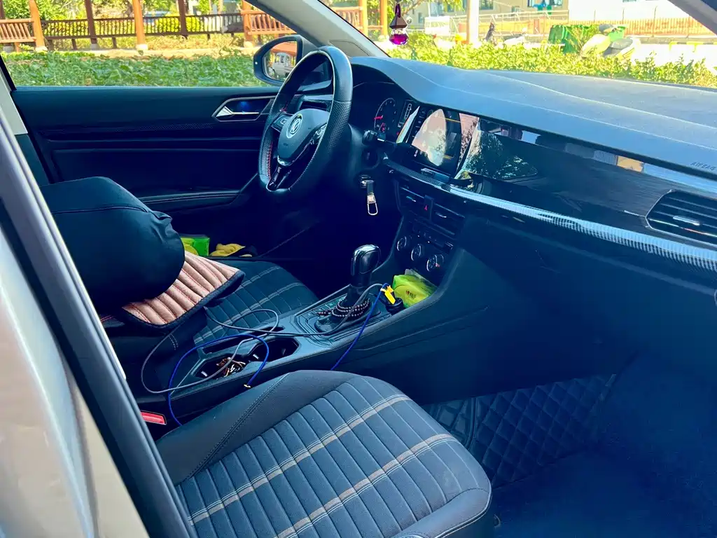 Volkswagen Lavida — миниатюра 10