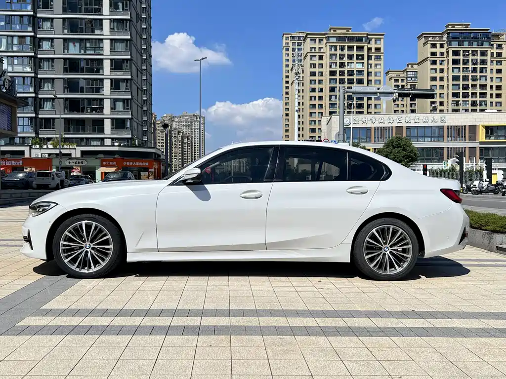 BMW 3 Series — миниатюра 5
