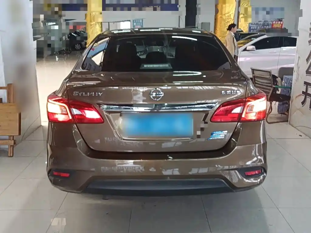 Nissan Sylphy — миниатюра 6