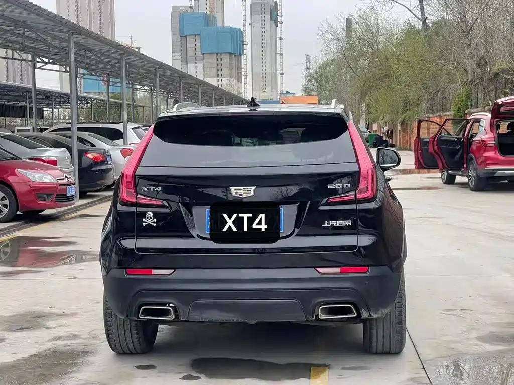 Cadillac XT4 — миниатюра 8