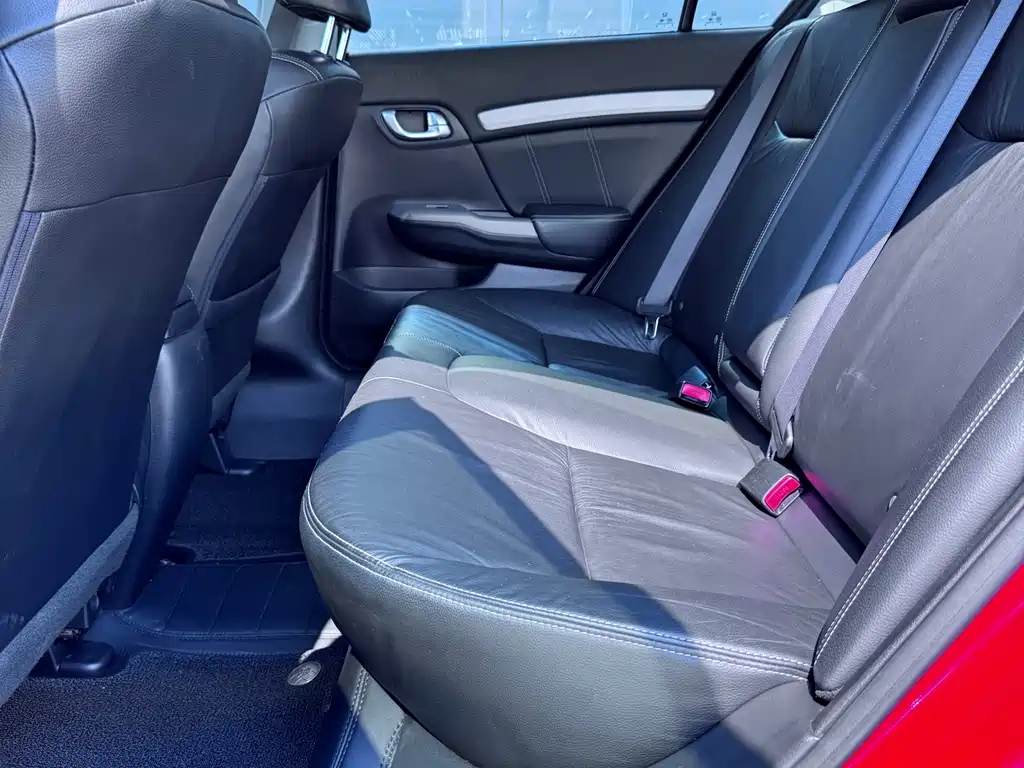 Honda Civic — миниатюра 13