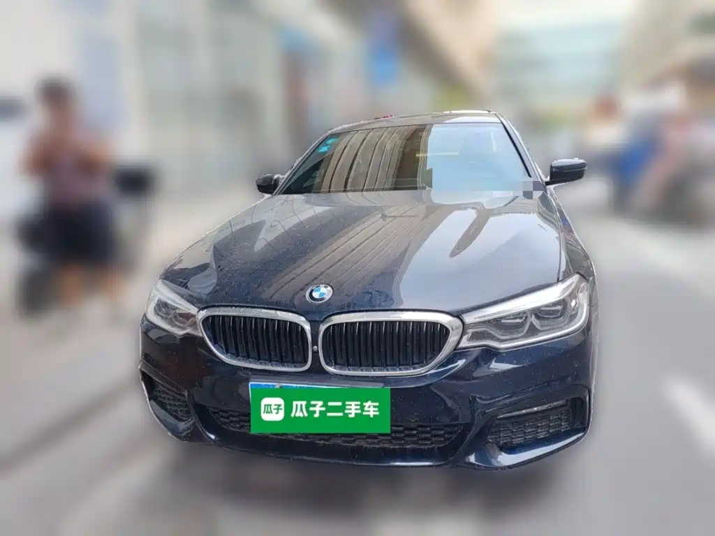 BMW 5 Series — миниатюра 24