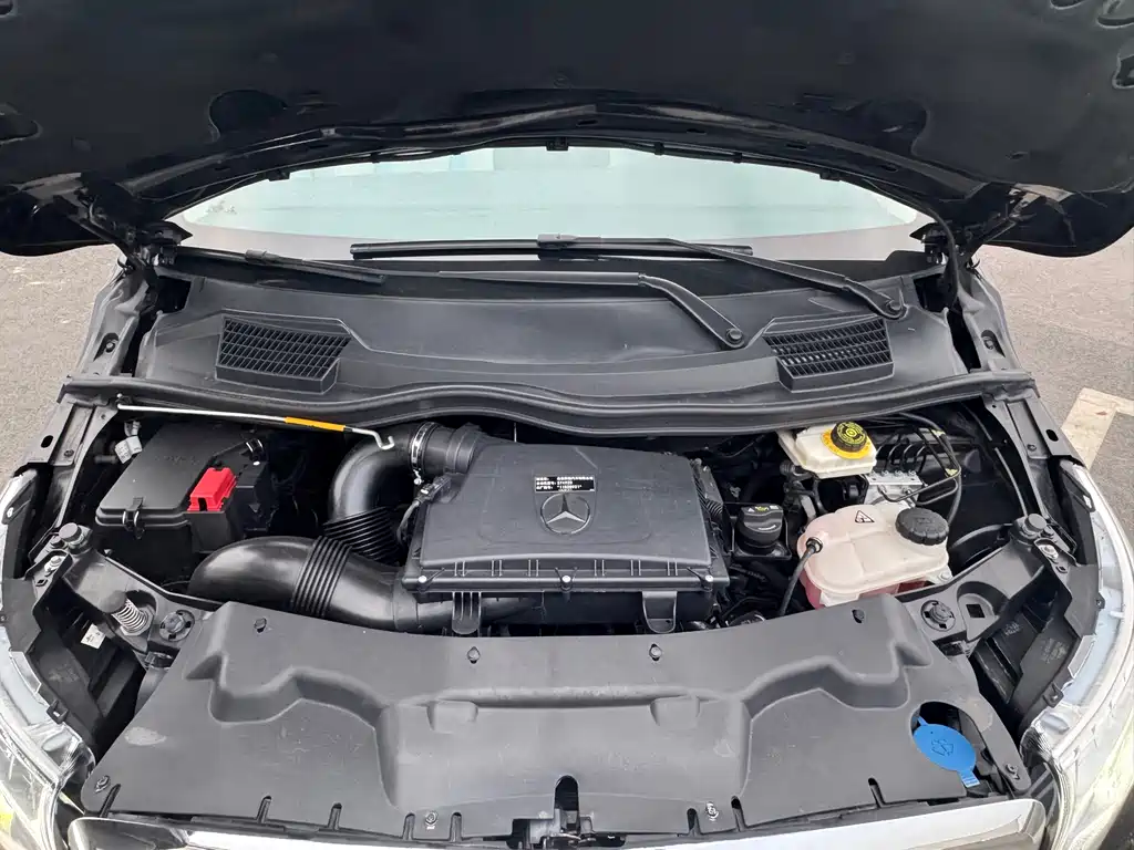 Mercedes-Benz Vito 2021 2.0T 7 мест