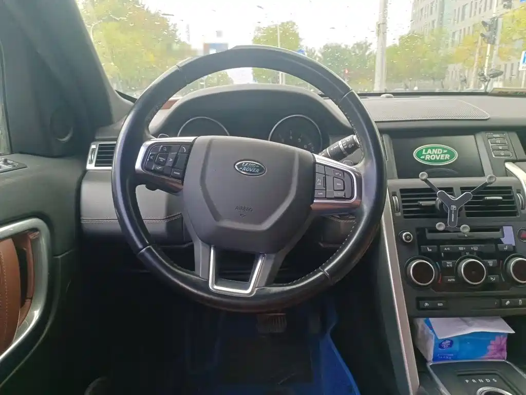 Land Rover Discovery Sport — миниатюра 11