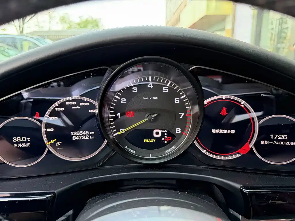 Porsche Panamera Hybrid — миниатюра 7