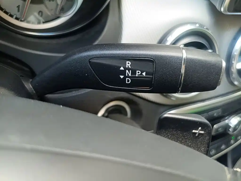 Mercedes-Benz GLA (Import) — миниатюра 14
