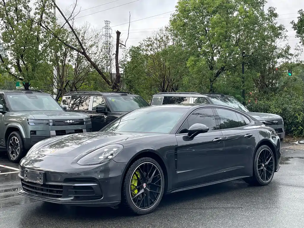 Porsche Panamera