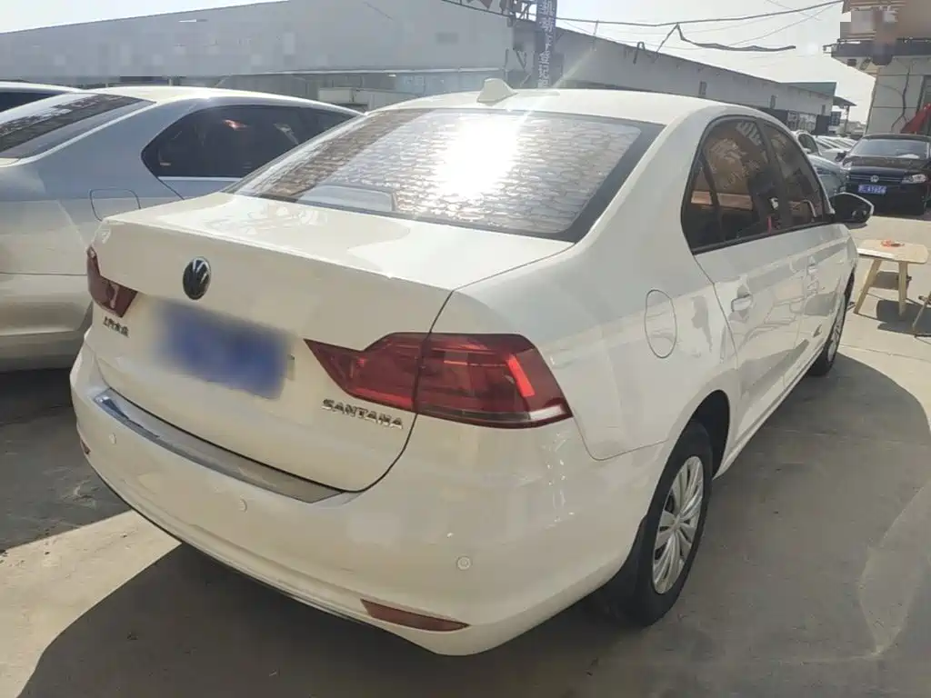 Volkswagen Santana — миниатюра 7