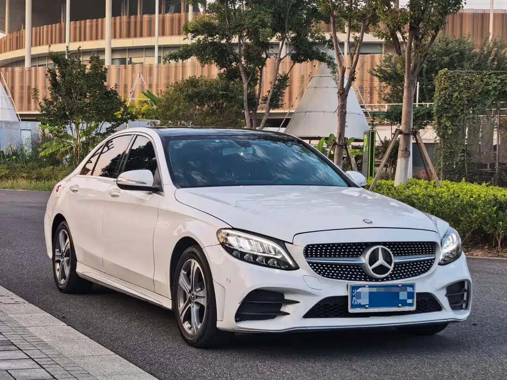 Mercedes-Benz C-Class — миниатюра 3