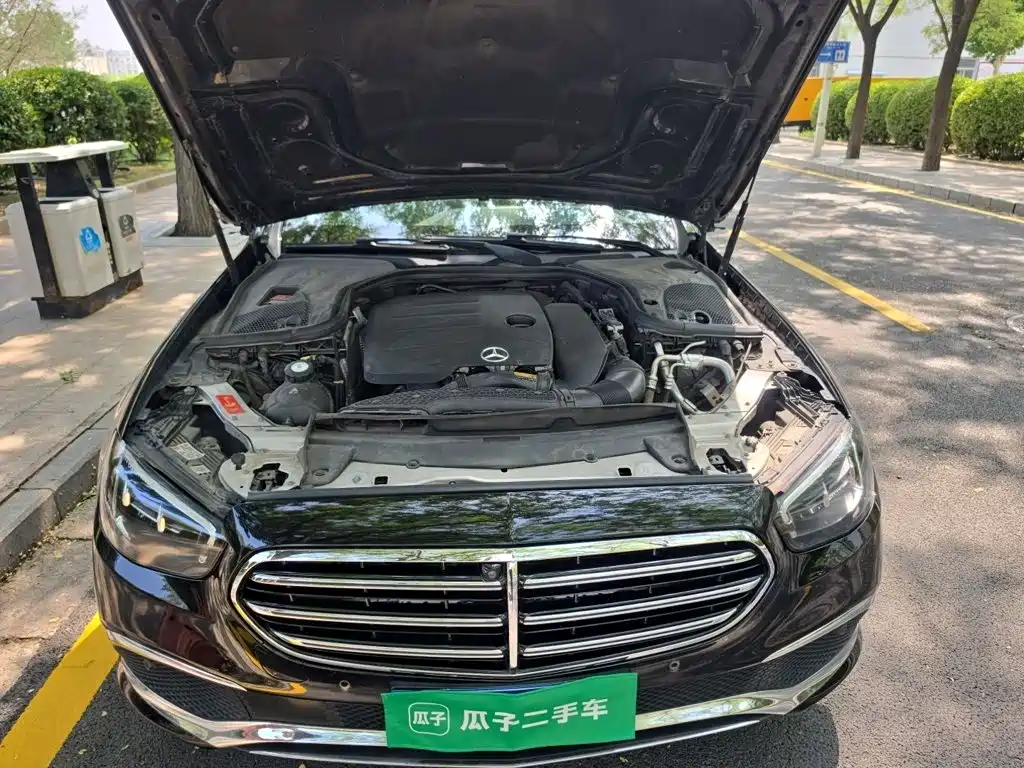 Mercedes-Benz E-Class — миниатюра 21