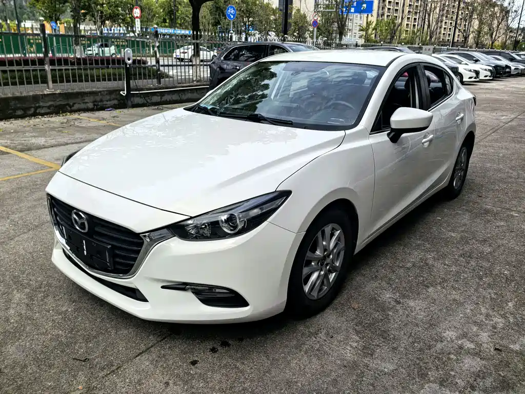 Mazda 3 Axela 2018