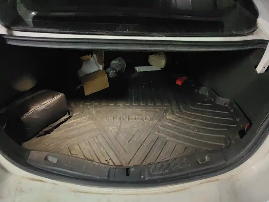 Ford Mondeo — миниатюра 4