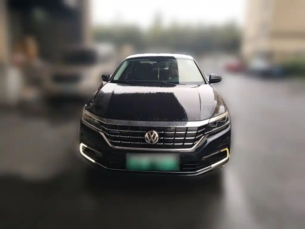 Volkswagen Passat PHEV — миниатюра 23