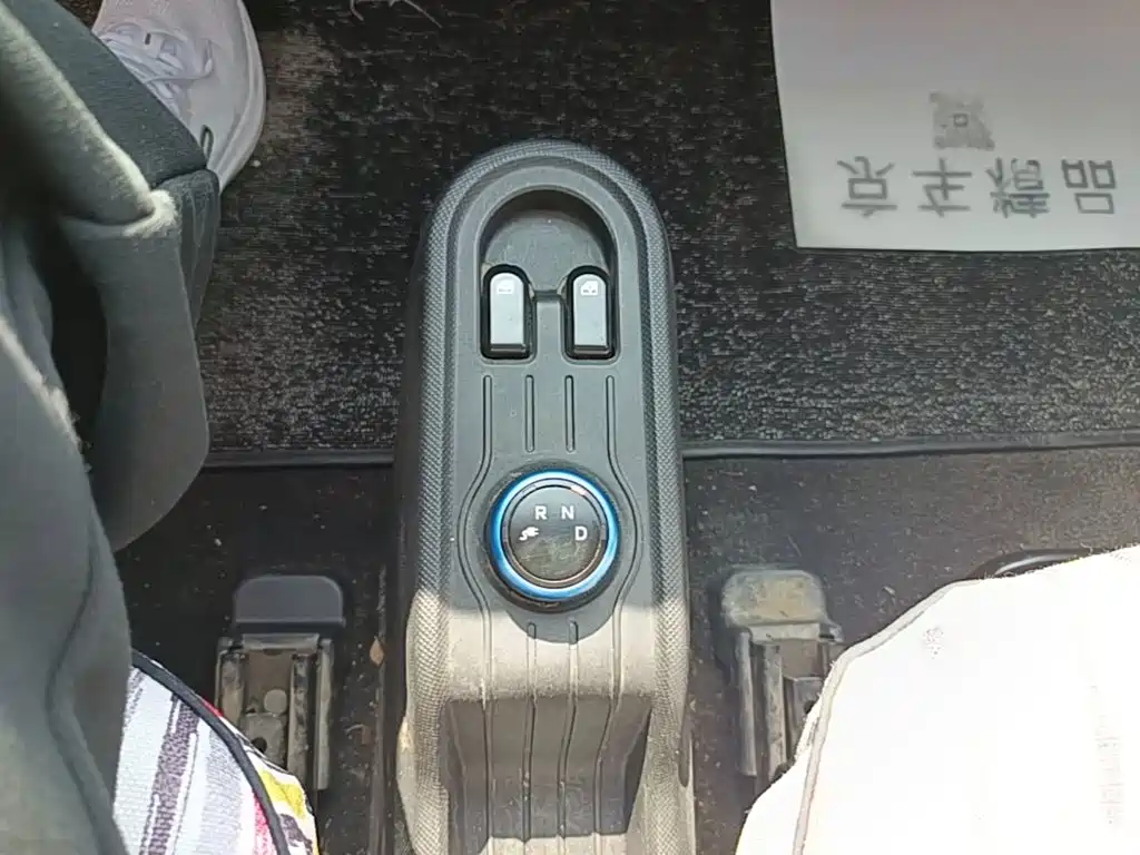 Wuling MINIEV — миниатюра 14