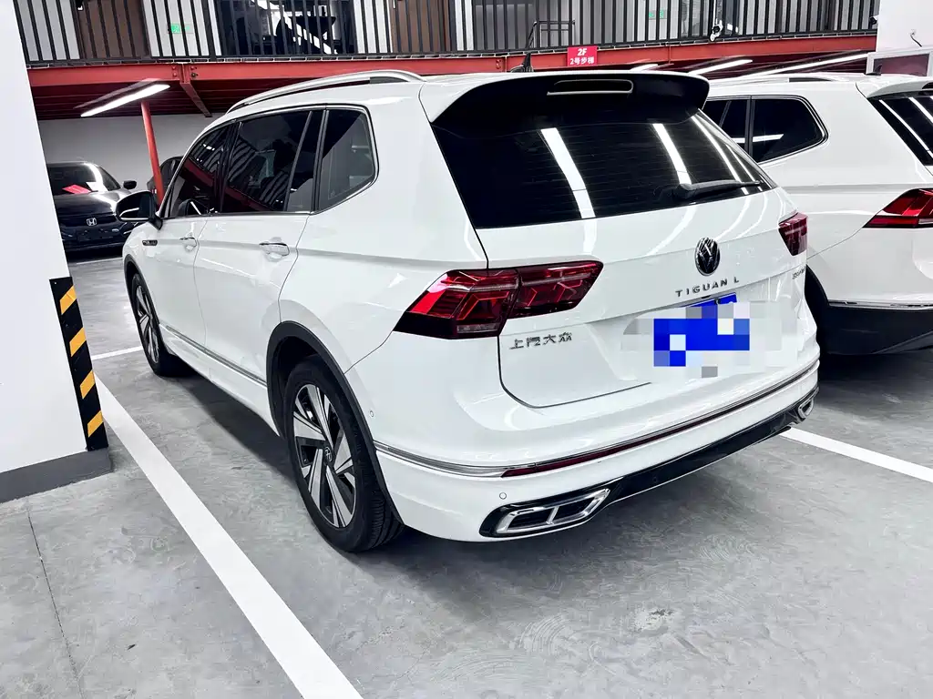 Volkswagen Tiguan L — миниатюра 15