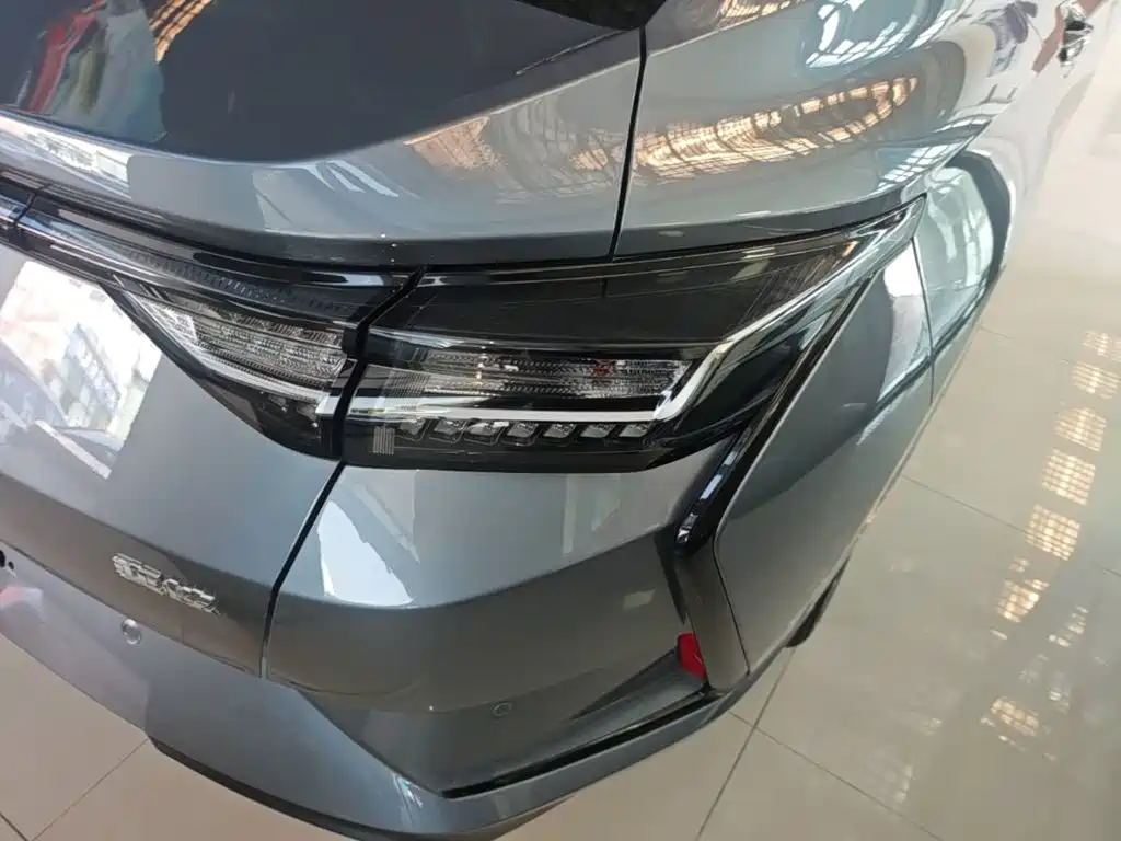 Aeolus Yixuan — миниатюра 8