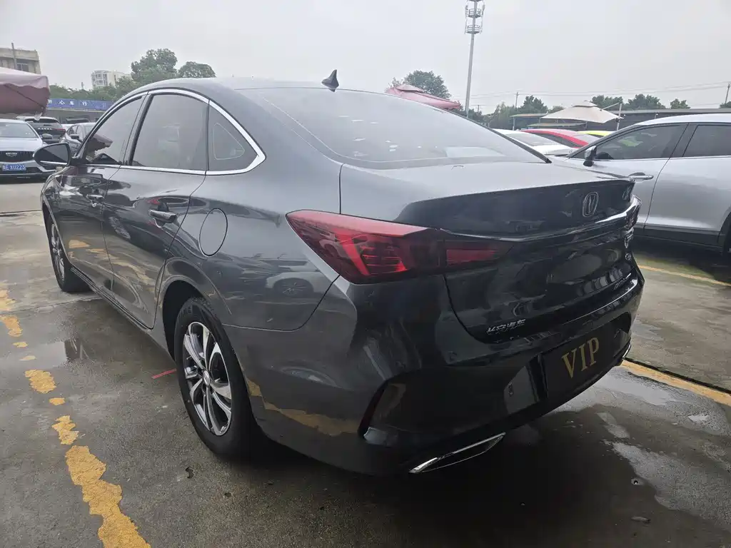 Changan Eado — миниатюра 5