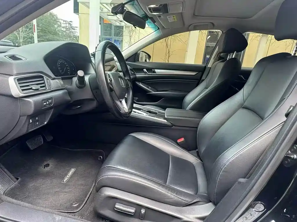 Honda Accord — миниатюра 6