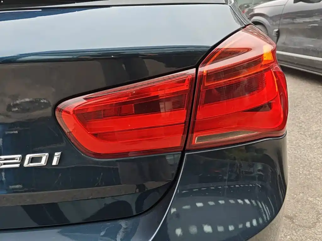 BMW 1 Series (Import) — миниатюра 8