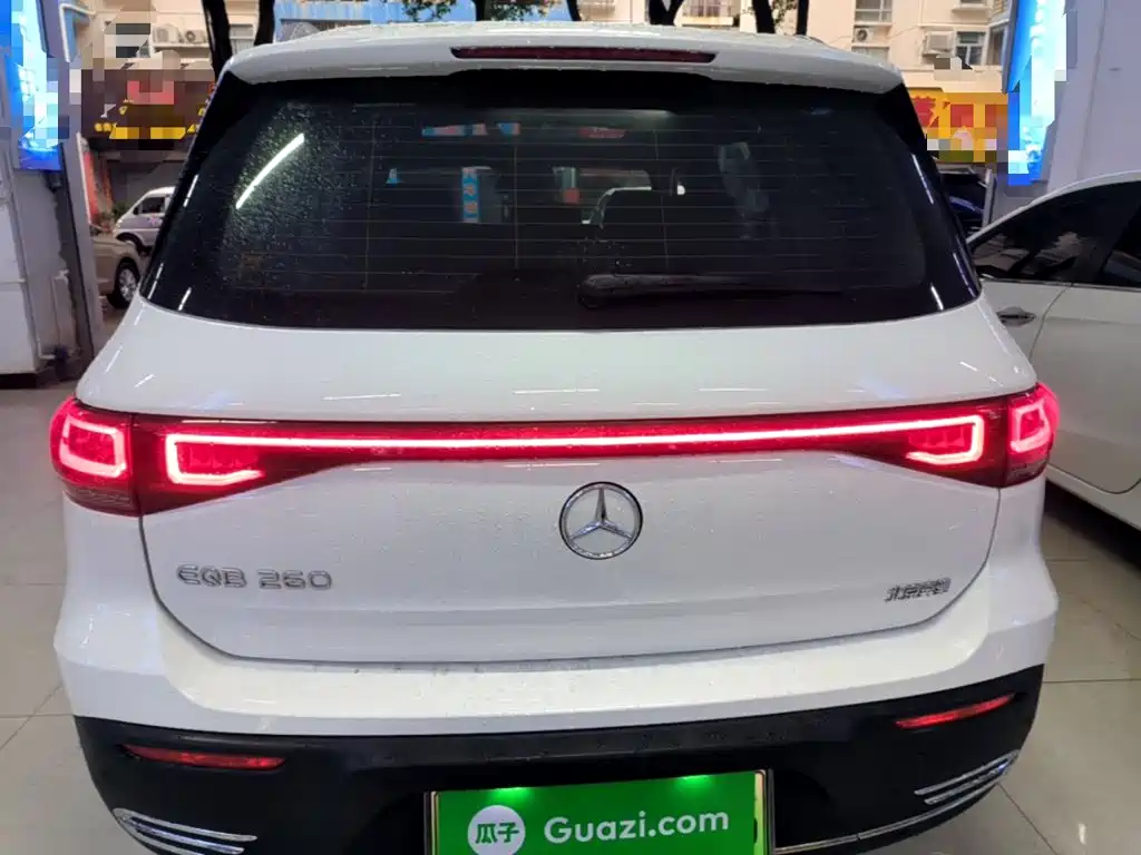 Mercedes-Benz EQB — миниатюра 6