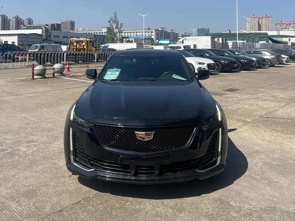 Cadillac CT5 — миниатюра 2