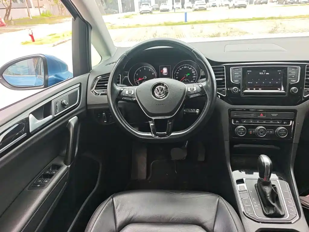 Volkswagen Golf (Import) — миниатюра 15