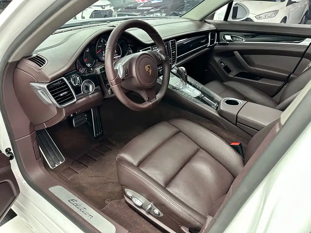 Porsche Panamera — миниатюра 16
