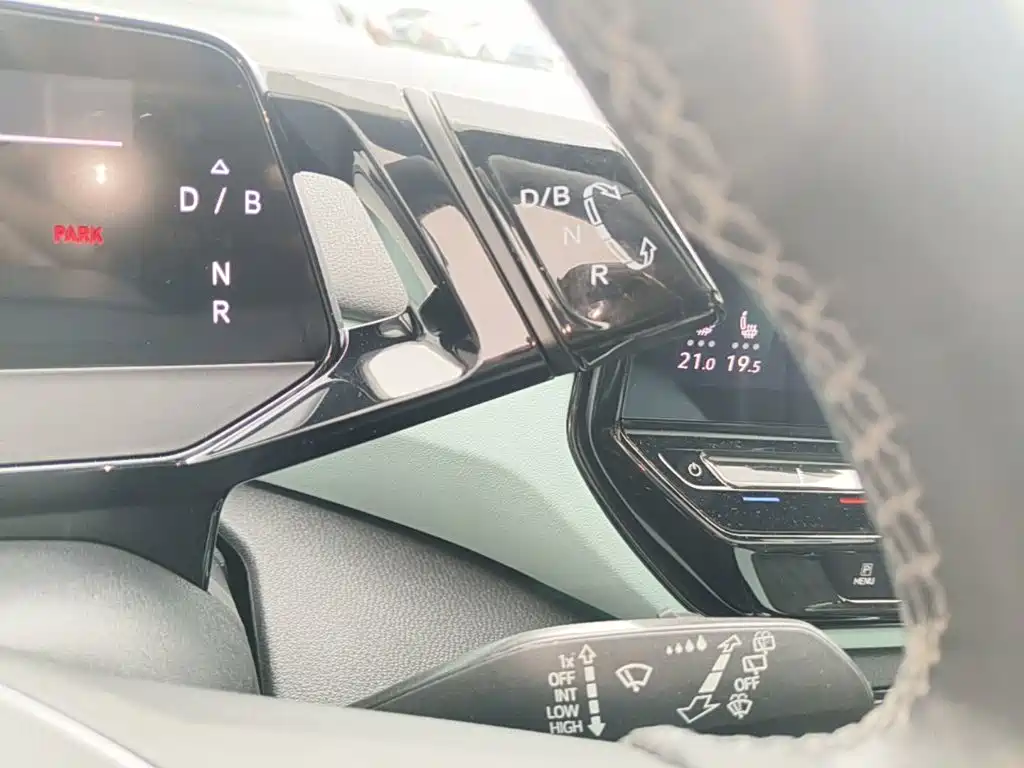 Volkswagen ID.4 X — миниатюра 14